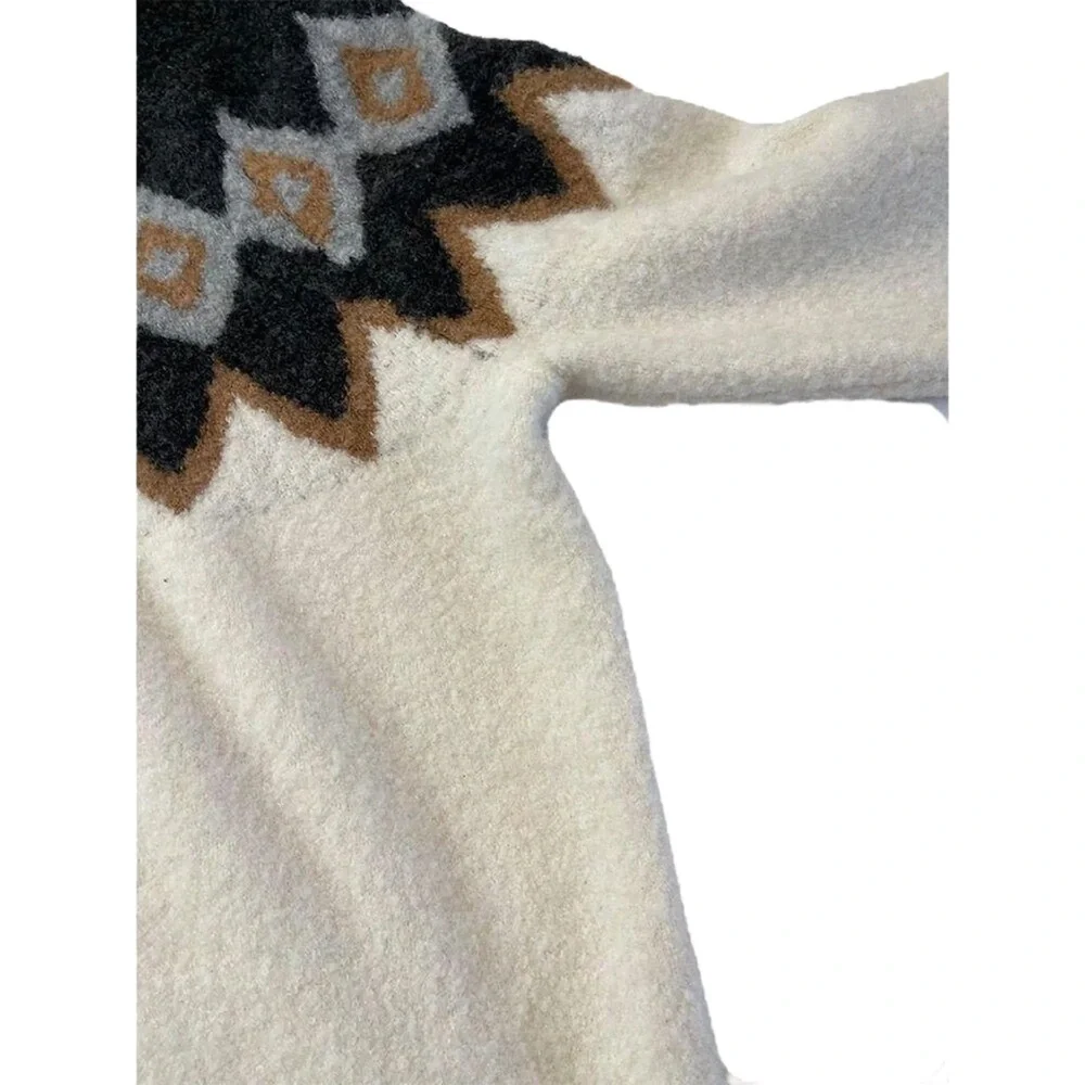 Abercrombie & Fitch Turtleneck Sweater | Fair Isle Cream Geometric Yoke